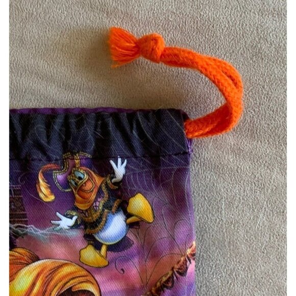 2010 Halloween Tokyo Sea Disney pins drawstring cloth bag reversible RARE - Picture 9 of 10